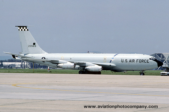 USAF 305 ARW Boeing KC-135A Stratotanker 62-3565 (1987)