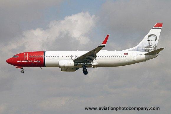 Norwegian Air Shuttle Boeing 737-8JPWL LN-DYC (2015)