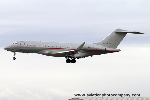 Vistajet Malta Bombardier Global 6000 9H-VJI at Prestwick (2015)