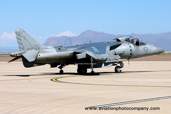 US Marines VMA-211 McDonnell Douglas AV-8B Harrier 165590/CF-11 (2005)