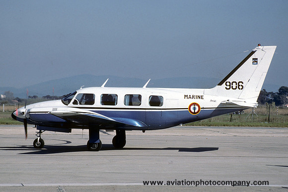 French Navy 3S Piper PA-31-310 Navajo 906 (1990)
