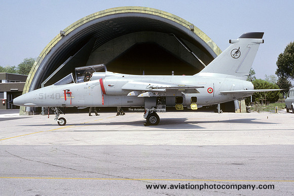 Italian Air Force 51 Stormo Aeritalia AMX MM7100/51-40 (1990)