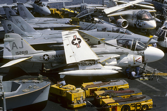 US Navy VA-35 Grumman KA-6D Intruder 152618/AJ-524 on board USS Nimtz (1987)