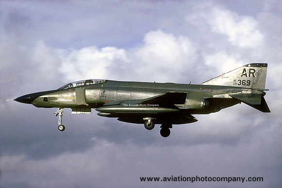 USAF 10 TRW 1 TRS McDonnell RF-4C Phantom 69-0369/AR (1987)