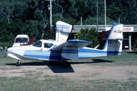 Air Whitsunday Lake LA-4 VH-AOW (1984)
