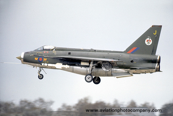 RAF 92 Squadron English Electric Lightning F.2A XN730/J