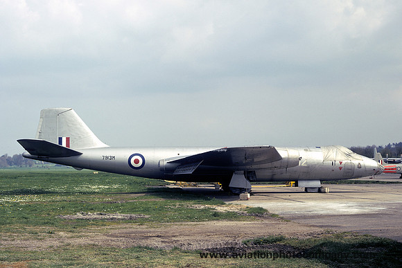 RAF 1 School of Technical Training English Electric Canberra B.2 7913M/12 (1974)