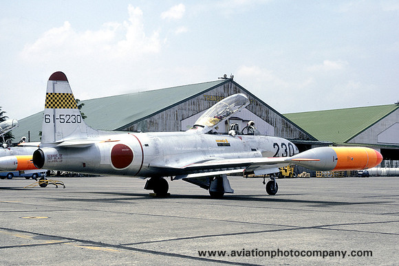 JASDF 33 Hikotai Lockheed T-33A 61-5230 (1975)