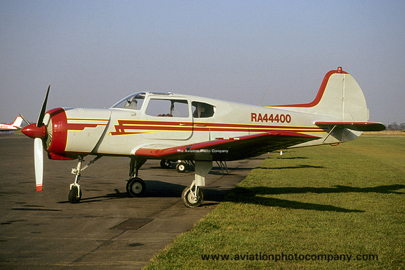 Yakolev Yak-18T RA-44400 (2001)