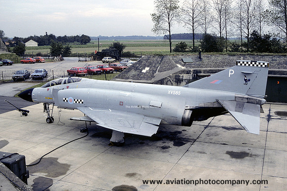 RAF 43 Squadron McDonnell F-4K Phantom FG.1 XV585/P (1982)