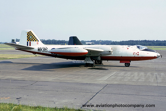 RAF 100 Squadron English Electric Canberra B.2 WK116/Q (1975)