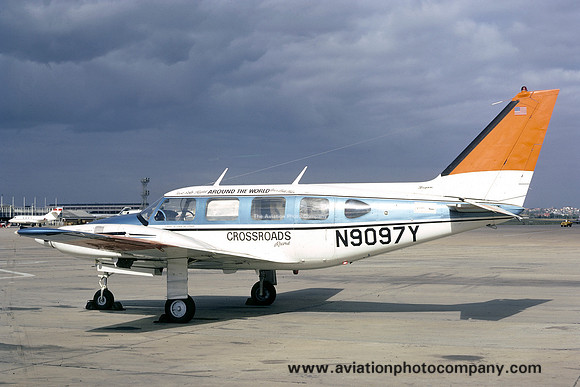 Piper PA-31-310 Navajo N9097Y (1971)