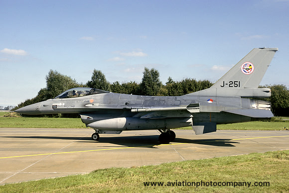 Dutch Air Force General Dynamics F-16AM Fighting Falcon J-251 (1997)
