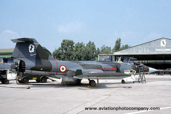 Italian Air Force 9 Stormo Lockheed F-104S Starfighter MM6929/9-32 (1989)