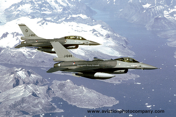 Dutch Air Force General Dynamics F-16AM Fighting Falcon J-644 (2002)