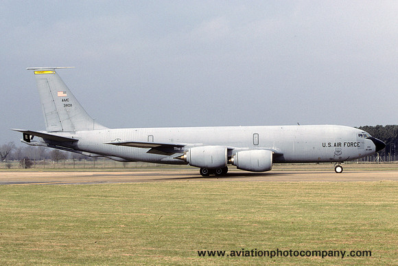 USAF 92 ARW 92 ARS Boeing KC-135R Stratotanker 63-8011 at RAF Mildenhall (2003)