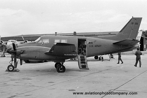 US Army Beech U-21A Ute 67-18091 (1976)