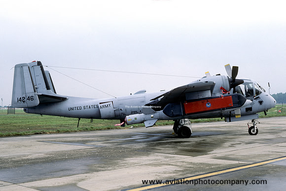 US Army 2 MIB Grumman RV-1D Mohawk 64-14246 (1987)