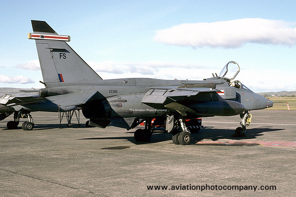 RAF 41 Squadron Sepecat Jaguar GR.1 XZ366/FS (1996)