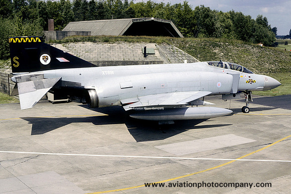RAF 74 Squadron McDonnell F-4M Phantom FGR.2 XT891/S
