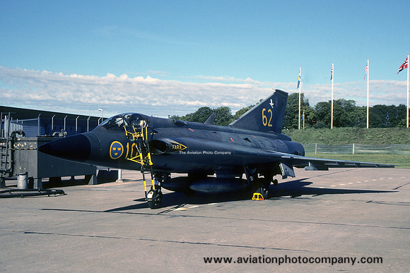 Swedish Air Force F10 SAAB Draken J-35J 35492/62 (1990)