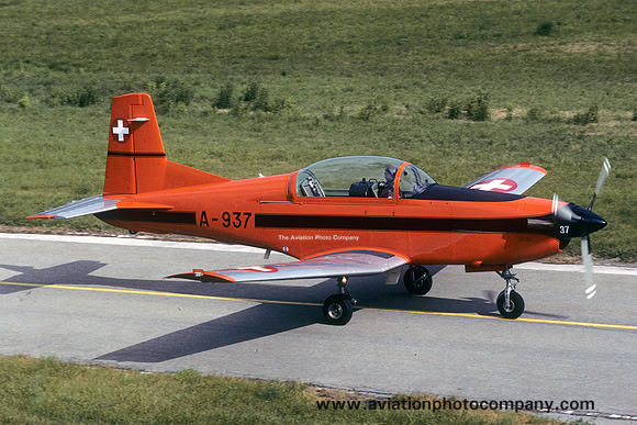 Swiss Air Force Pilatus PC-7 A-937 (1989)