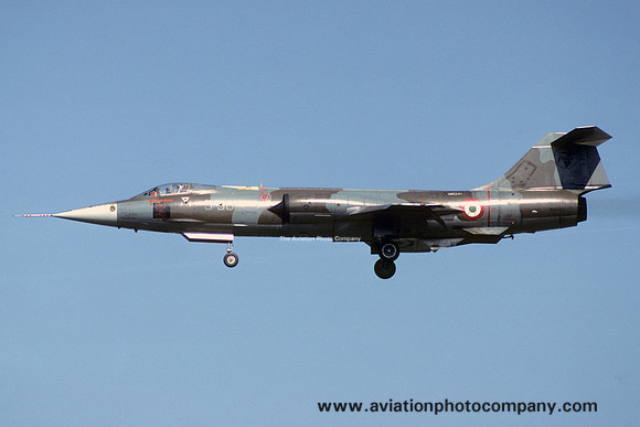 Italian Air Force 5 Stormo Lockheed F-104S Starfighter MM6730/5-30 (1990)