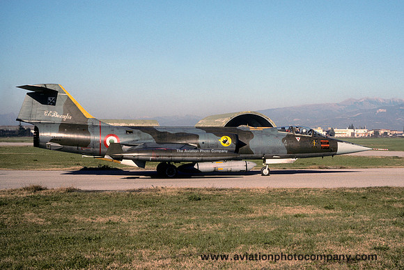 Italian Air Force 3 Stormo Lockheed F-104G Starfighter MM6520/3-44 (1989)