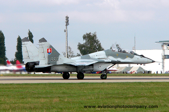 Slovakian Air Force 1 SLK Mikoyan MiG-29UB 4401 (2005)