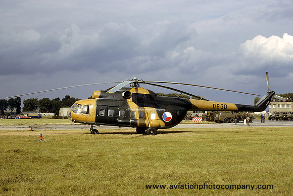 Czech Air Force Mil Mi-8S 830 (1990)