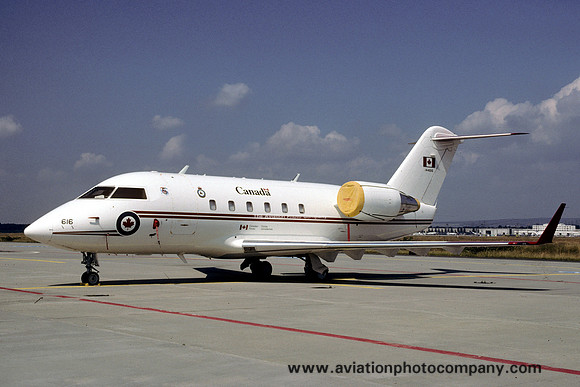Canadian Air Force 412 Squadron Canadair CL-601 Challenger 144616 (1990)
