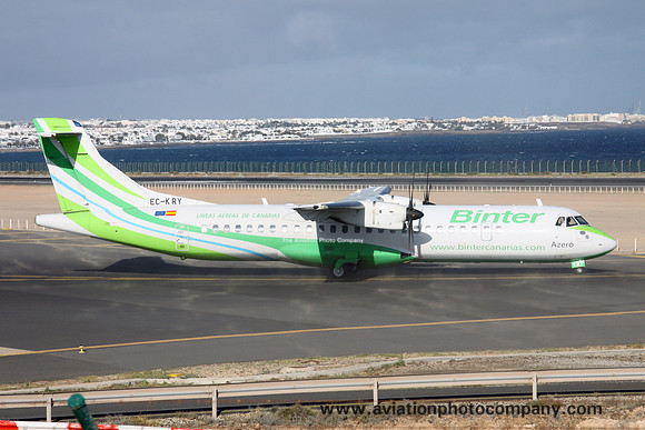 Binter Canarias ATR-72-212 EC-KRY (2017)