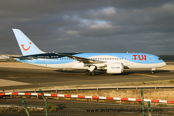 TUI Boeing 787-8 PH-TFL (2017)