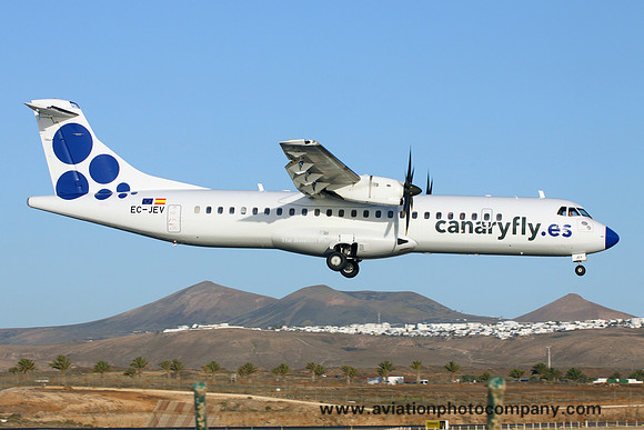 CanaryFly ATR-72-212 EC-JEV (2017)