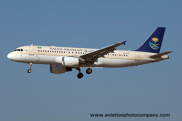 Saudia Saudi Arabian Airlines Airbus A320-214 HZ-ASG at Frankfurt IAP (2017)