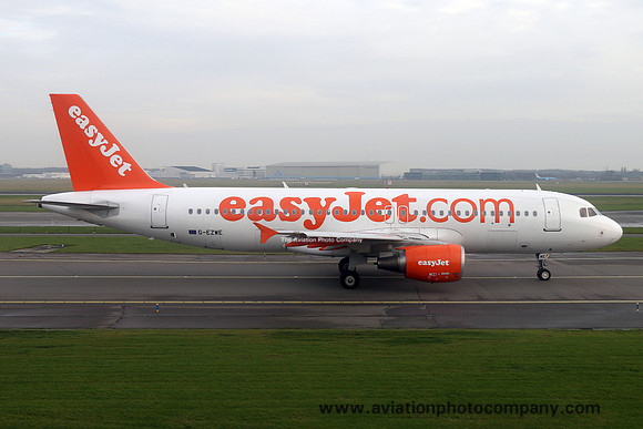 easyJet Airbus A320-214 G-EZWE at Amsterdam Schiphol IAP (2015)