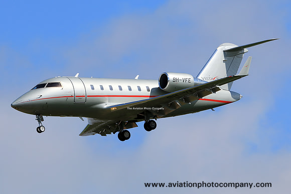 Vistajet Malta Bombardier Challenger 605 9H-VFE at Prestwick (2015)
