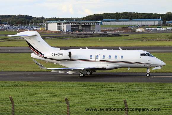 Netjets Bombardier Challenger 350 CS-CHB at Prestwick (2015)