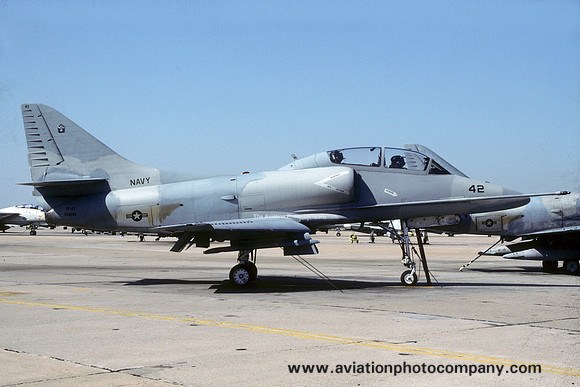 US Navy VF-43 Douglas TA-4J Skyhawk 154296/42 (1987)