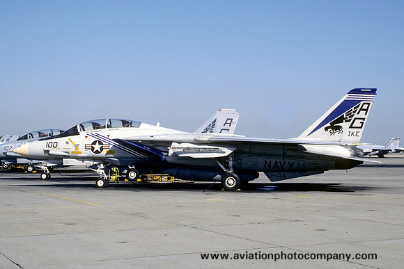 US Navy VF-143 Grumman F-14A Tomcat 162692/AG-100 (1987)