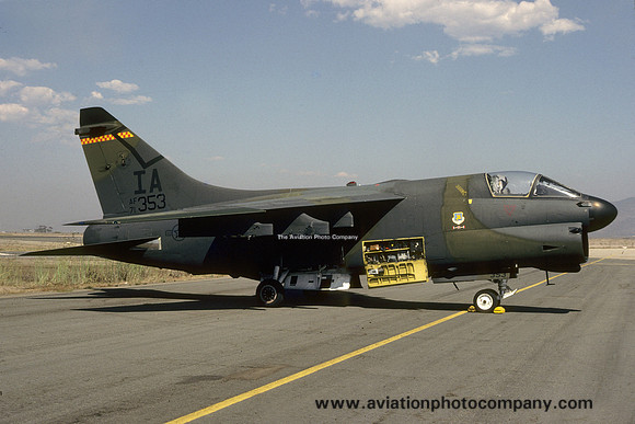 USAF Iowa ANG 124 TFS LTV A-7D Corsair 71-0353/IA (1987)