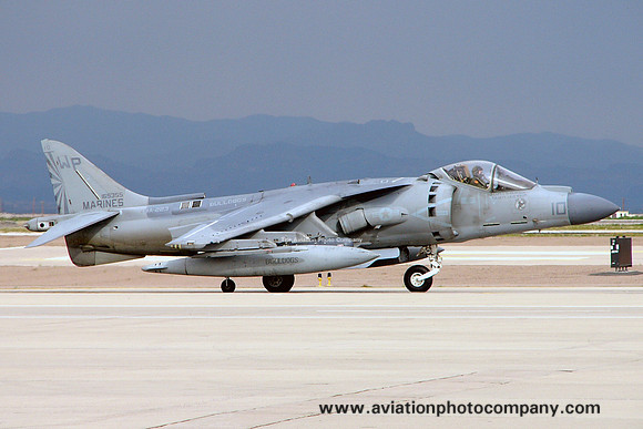 US Marines VMA-223 McDonnell Douglas AV-8B Harrier 165355/WP-10 (2005)