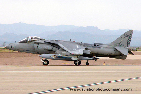 US Marines VMA-223 McDonnell Douglas AV-8B Harrier 164126/WP-14 (2005)