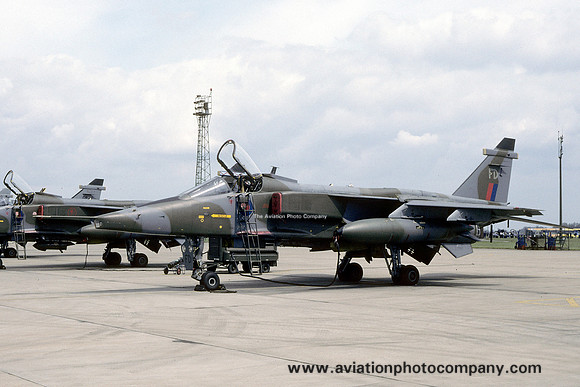 RAF 41 Squadron Sepecat Jaguar GR.1 XZ113/FD (1996)