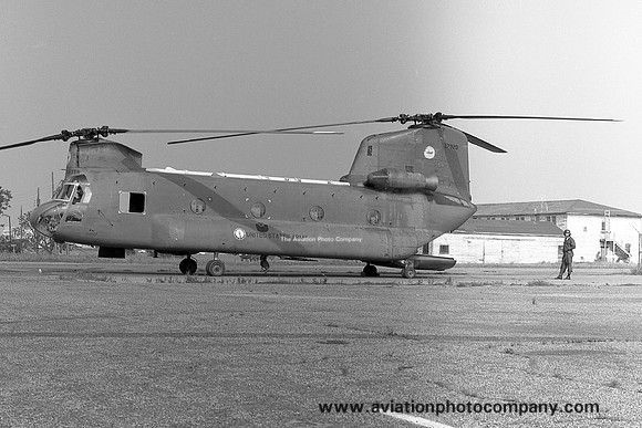 US Army Texas ArNG 149th Aviation Battalion Vertol CH-47A Chinook 63-7920 (1975)