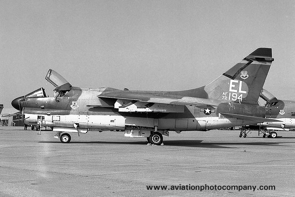 USAF 23 TFW LTV A-7D 72-0194/EL (1975)
