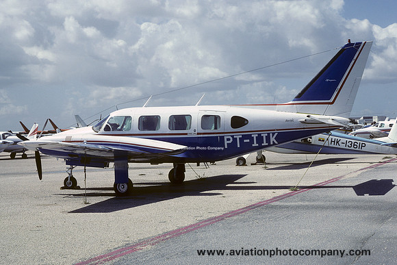Piper PA-31-310 Navajo PT-IIK (1981)