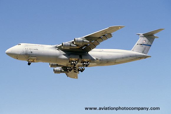 USAF 60/349 AMW Lockheed C-5B Galaxy 87-0028 (2000)