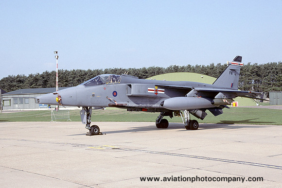 RAF 41 Squadron Sepecat Jaguar GR.1 XZ104/FM (1997)