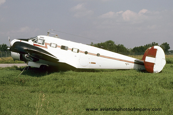 Beech 3N Expeditor CF-ZYH (ex RCAF 2302) (1981)